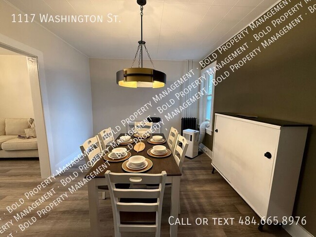 Foto del edificio - 1117 Washington St