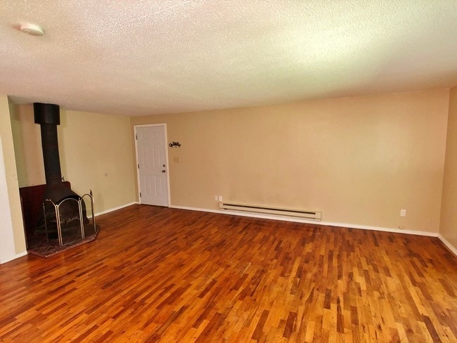 Building Photo - 2 br, 1 bath House - 8236 Illahee Rd NE