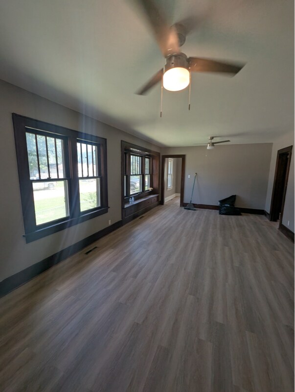 Foto del edificio - 703 S Jefferson Ave