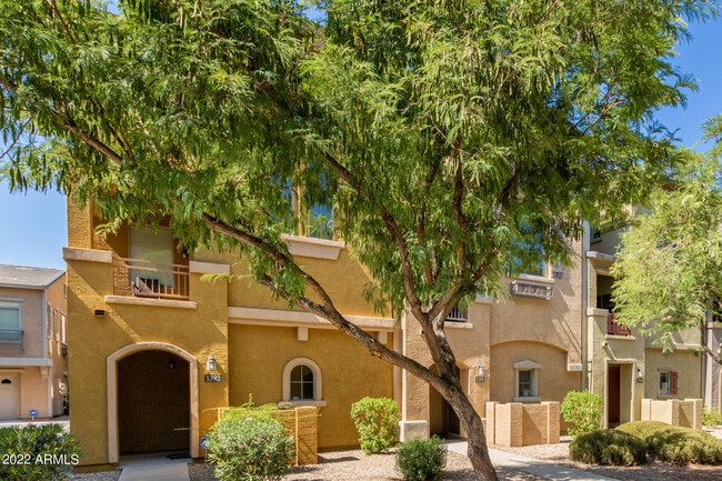 Foto del edificio - 2150 W Alameda Rd