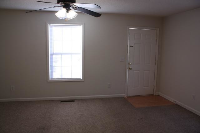 Building Photo - 2 bedroom, 2 bath apartment
