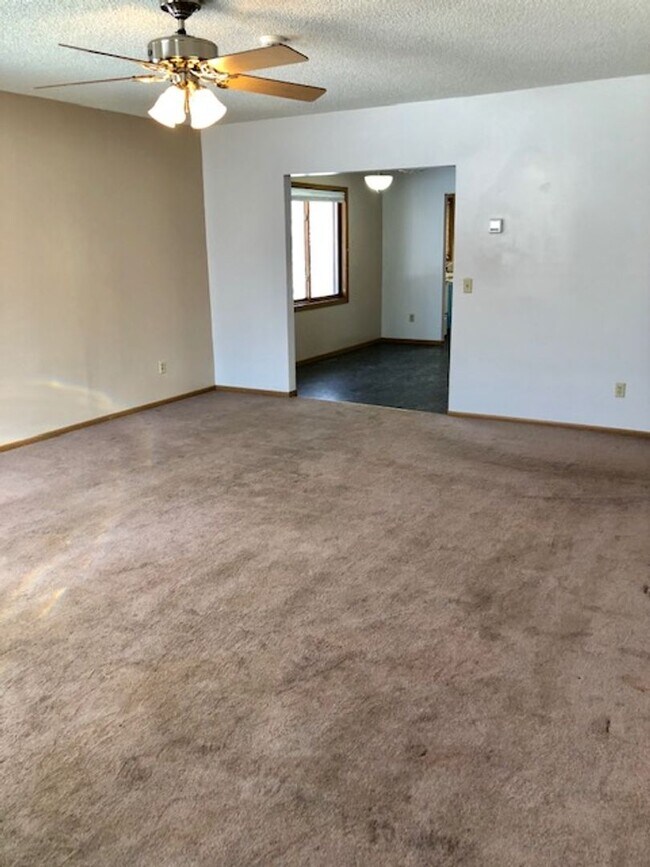 Foto del edificio - 2523 Pine St