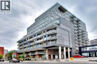 Building Photo - 68-568 Merton St
