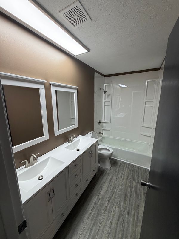 Building Photo - 2613 Accasia Dr