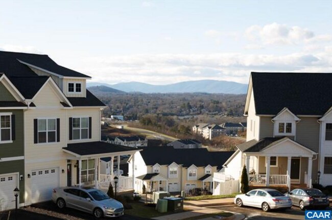 Building Photo - Beautiful 3BR, 2.5 Ba End Unit townhome in the Pavilion at Pantops