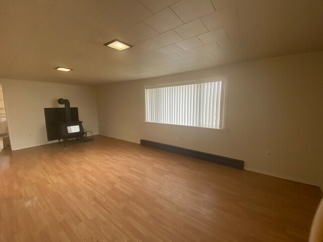 Foto del edificio - Nice home for rent in Metolius!