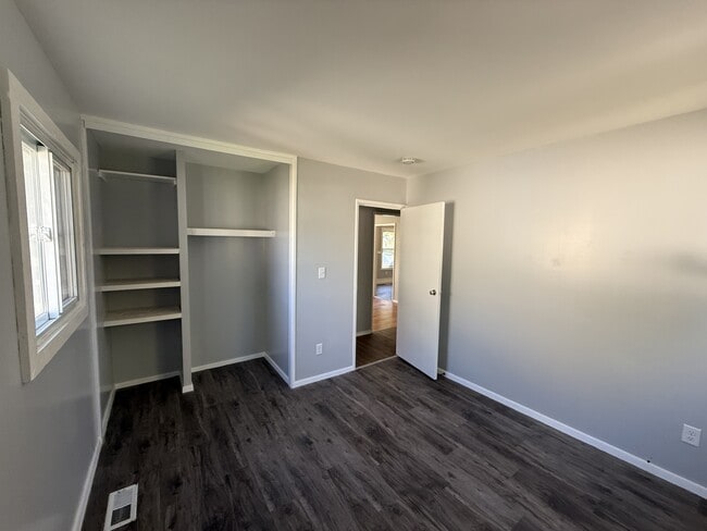Building Photo - 4718 Kessler Dr