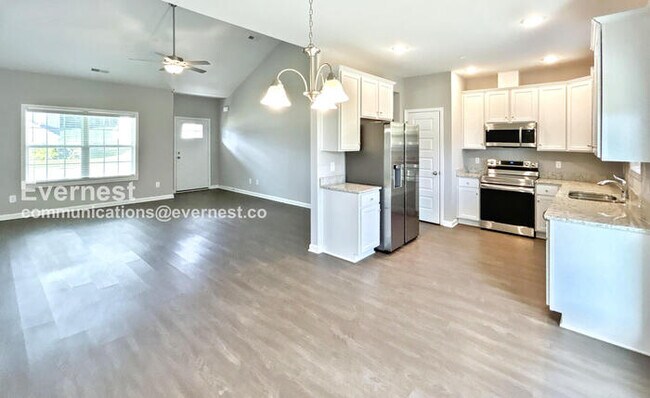 Foto del edificio - Limited Time Special Offer - Waived Admini...