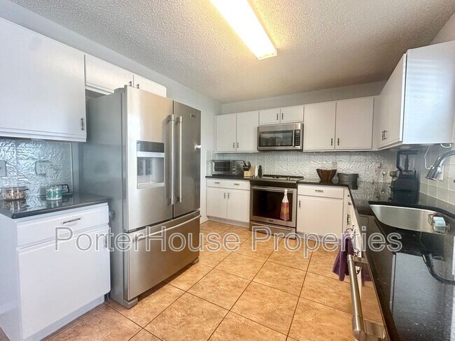 Foto del edificio - 15061 Waterford Chase Pkwy