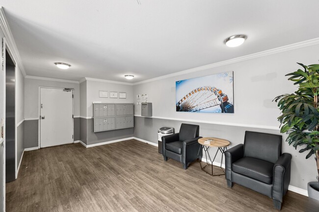 Building Photo - 4432 Coldwater Canyon