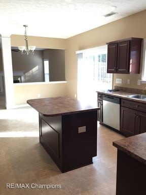 Building Photo - 599 Lakefront Dr