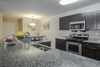 Building Photo - The Landings at Boot Ranch West