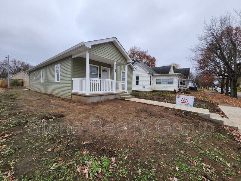 Primary Photo - 2137 N 14th St