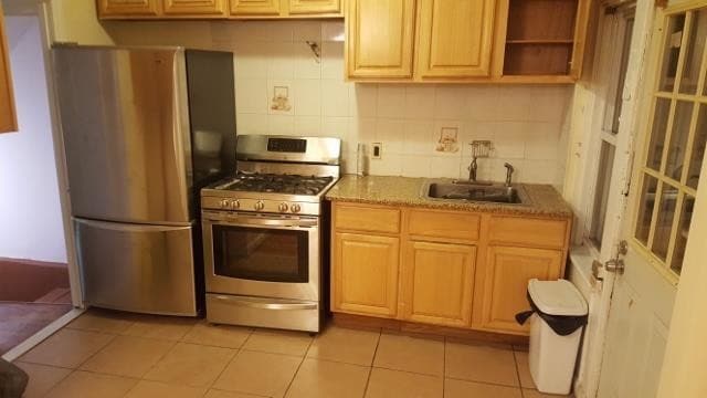 Building Photo - 25 Veronica Pl