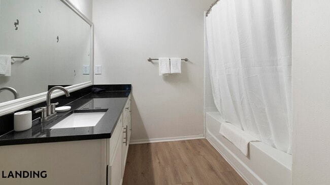 Foto del edificio - 9727 Touchton Rd