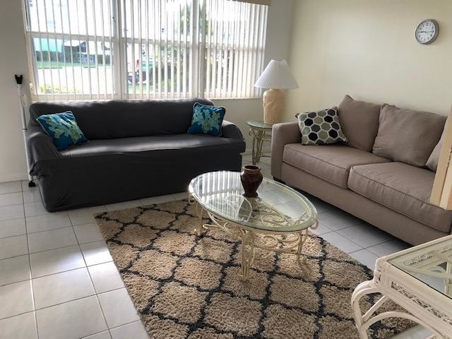 Foto del edificio - 210  Horizons E  111 Boynton Beach FL 33435