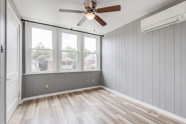 Foto del edificio - 1224 McNeilly Avenue - 2