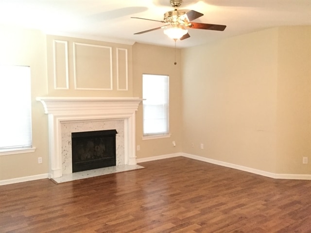 Building Photo - 1364 Yorkshire Place NW