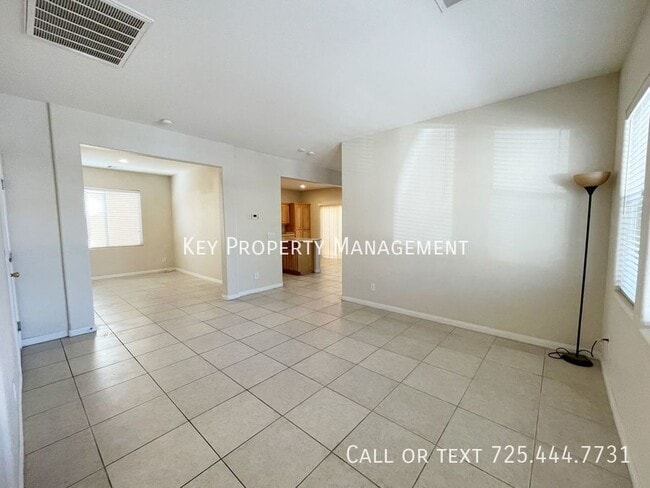 Building Photo - 6566 Gertrude Ct