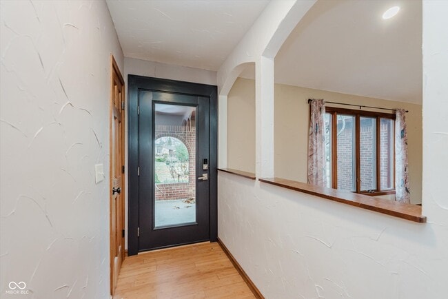 Foto del edificio - 3711 Tara Ct