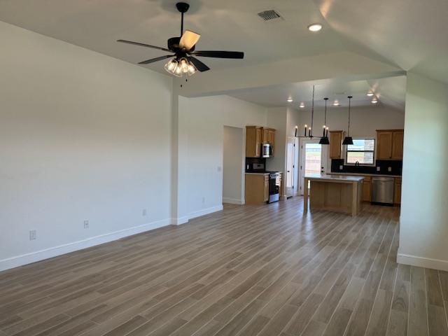 Foto del edificio - 6709 SE 84th St