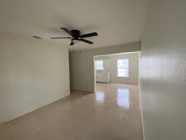 Foto del edificio - 4601 S 24th St