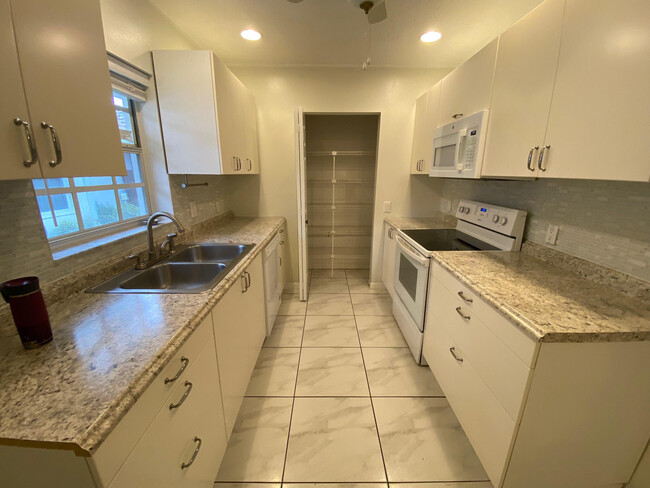 Building Photo - 14041 Wellington Trace