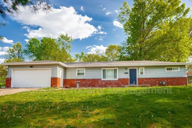Building Photo - 7107 Greeley Ave