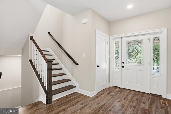 Foto del edificio - 474 Brightwood Rd