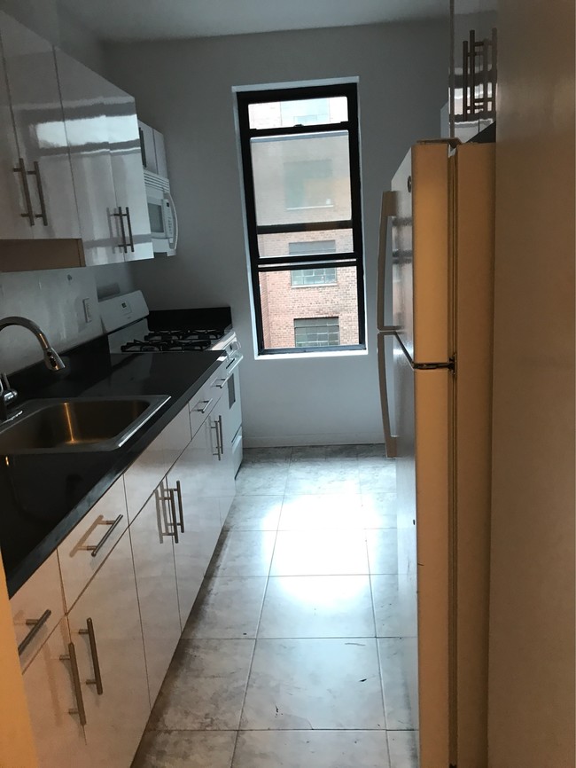 Foto del edificio - 8602 Park Ln S