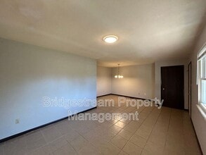 Building Photo - 103 Candlewood Ct