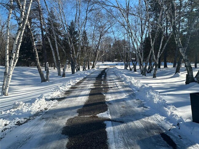 Foto del edificio - 15102 Afton Hills Dr S