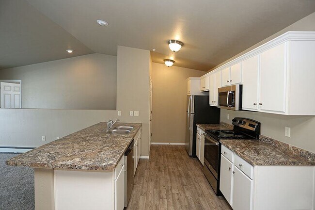 Foto del edificio - Copper Cove Estates