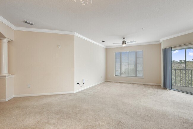 Foto del edificio - 8290 Gate Pkwy W