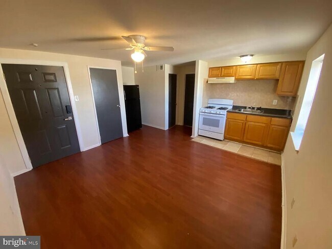 Foto del edificio - 4250 N Broad St