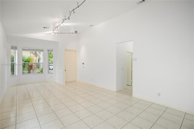 Foto del edificio - 1840 NW 78th Ave