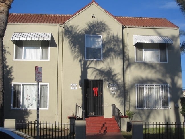 Building Photo - 1801 S Highland Ave