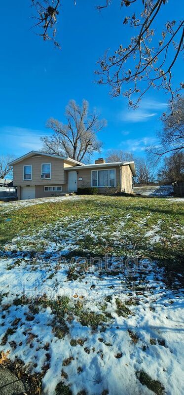 Primary Photo - 9625 Beacon Ave