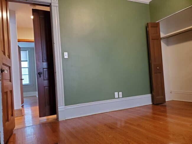 Foto del edificio - 1560 E Irving Plz