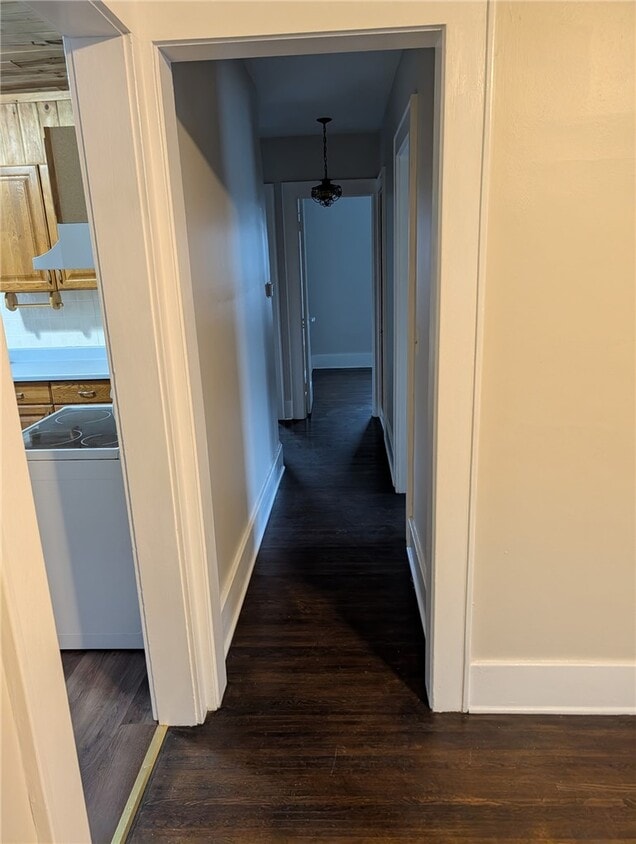 Building Photo - 616 Magee Ave