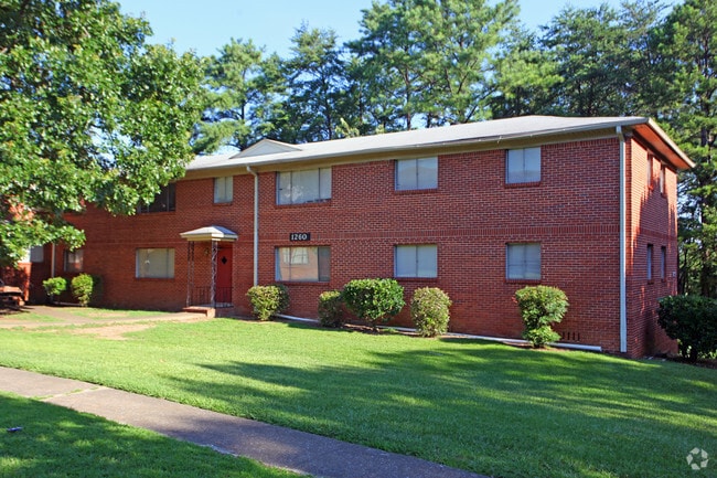 Crestwood Hills Apartments Crestwood Hills Apartments