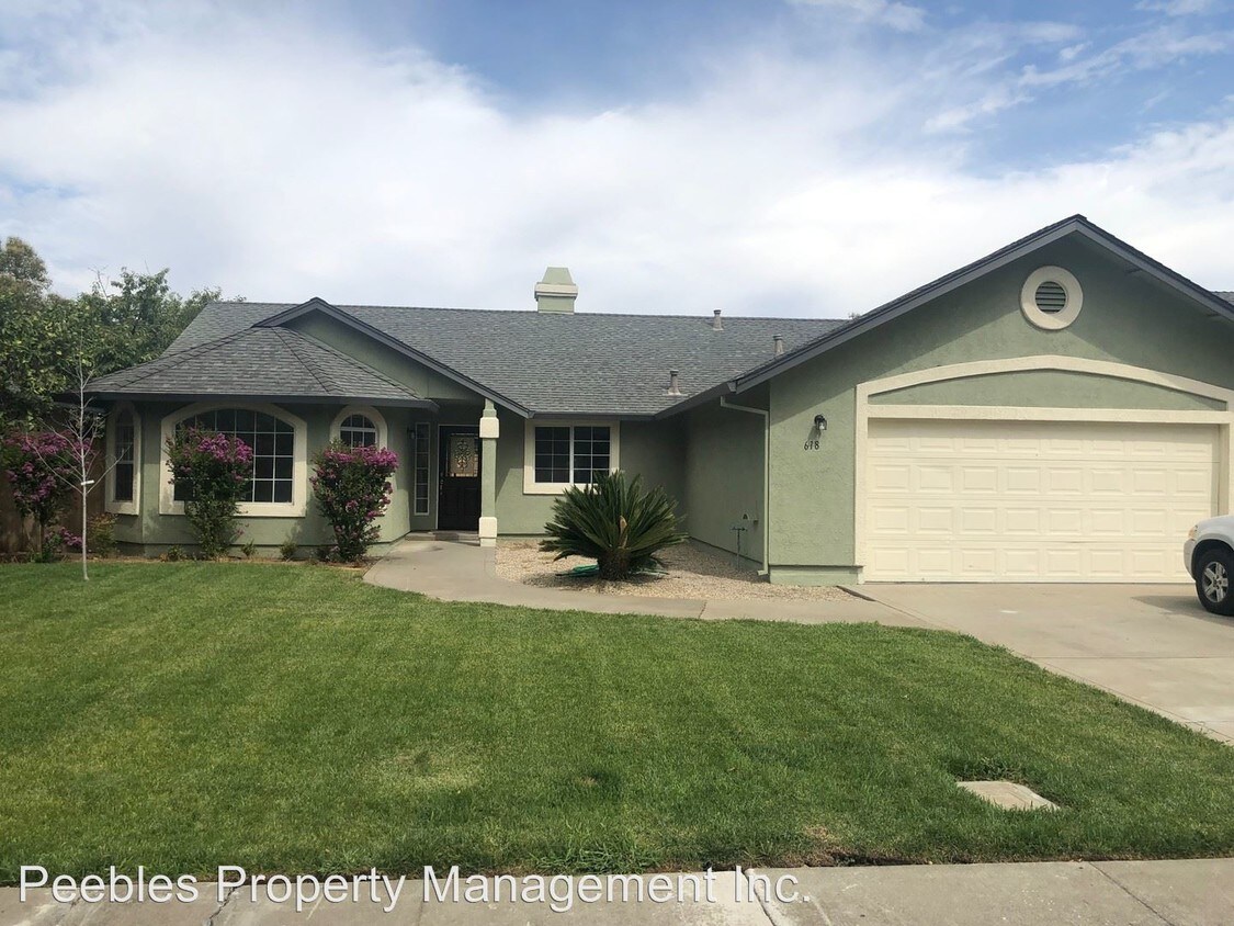 4 br, 2 bath House 618 W 6th Ave House for Rent in Chico, CA