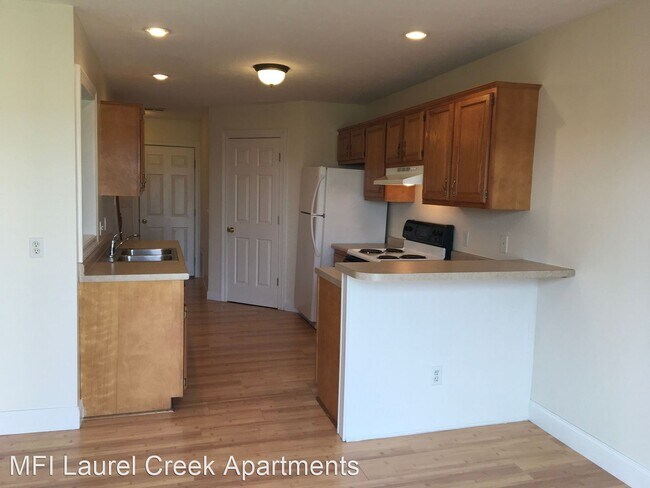 Building Photo - 2295 Shamrock Ln