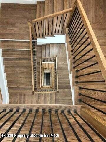 Foto del edificio - 19 N River St