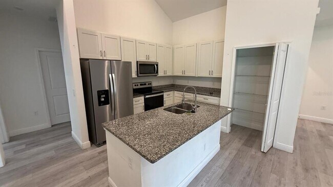 Foto del edificio - 14533 SW 45th Cir