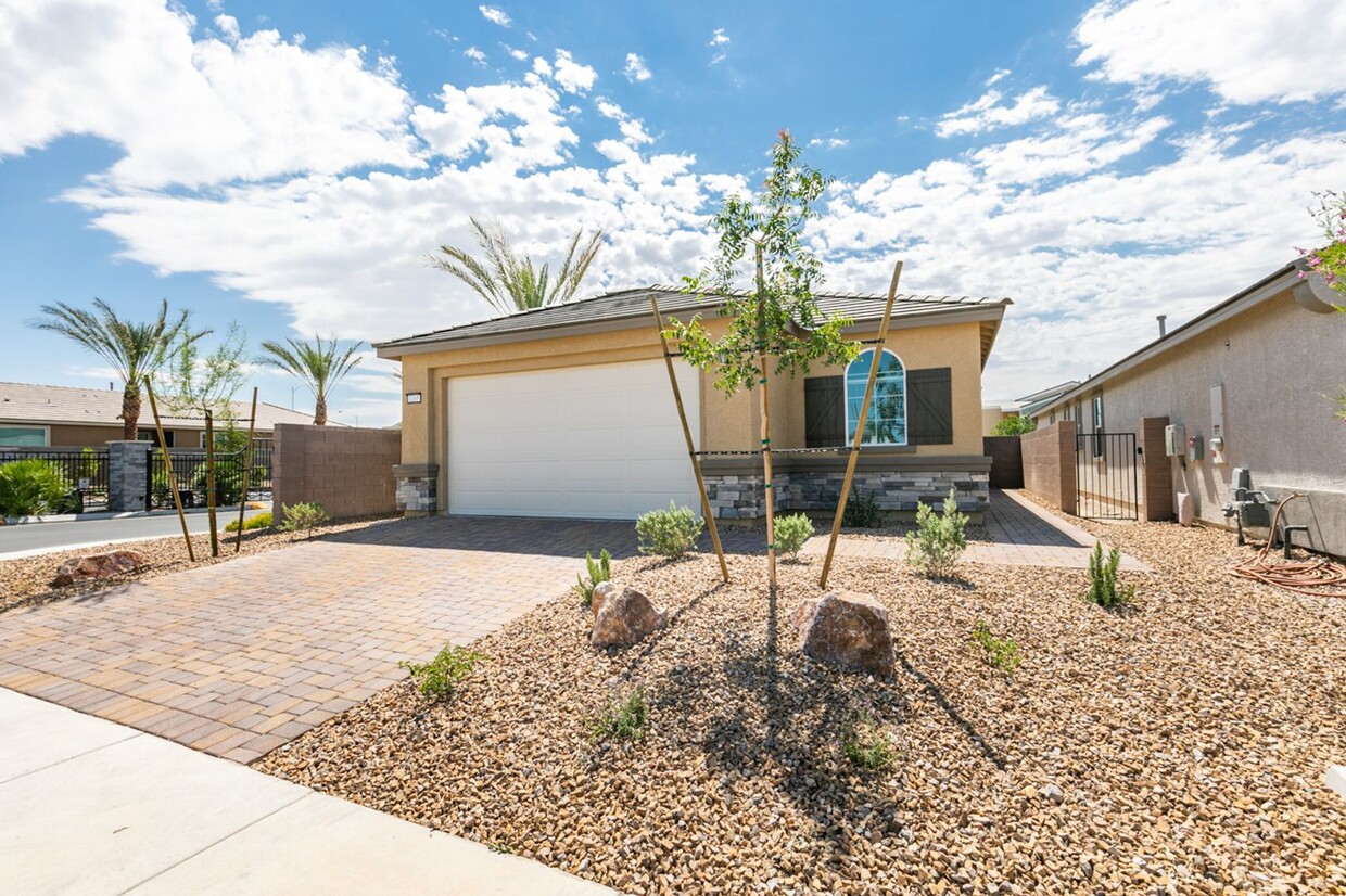 Foto principal - BRAND NEW HENDERSON 1 STORY - GATED COMMUNITY