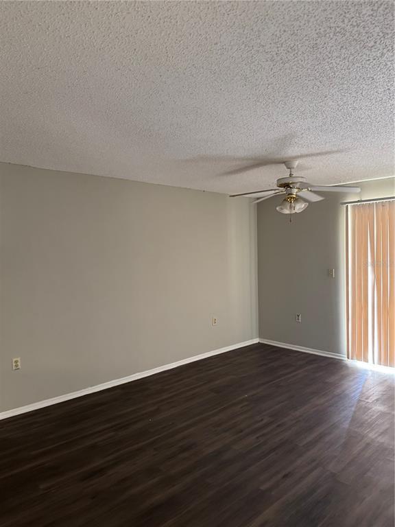 Foto del edificio - 1924 Lake Atriums Cir