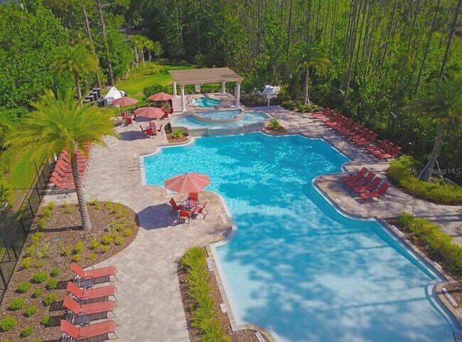 Foto del edificio - 8157 Roseville Blvd