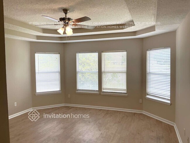 Foto del edificio - 12766 Dunns View Dr