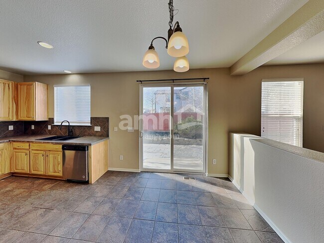 Foto del edificio - 451 Baler Ct